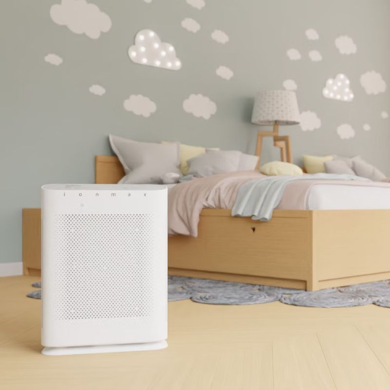 Ionmax ION 422 Breeze Plus Air Purifier kids bedroom